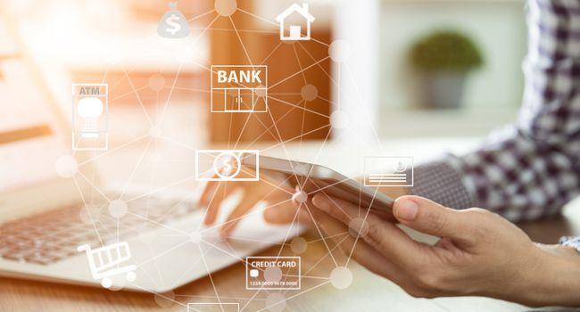 e-commerce Bancomat: dal 2019 cambiano le regole : sui siti di e-commerce sarà possibile usare anche Bancomat