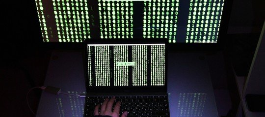 Anche Visure Italia sotto attacco hacker : online, i dati personali di 46.604 utenti